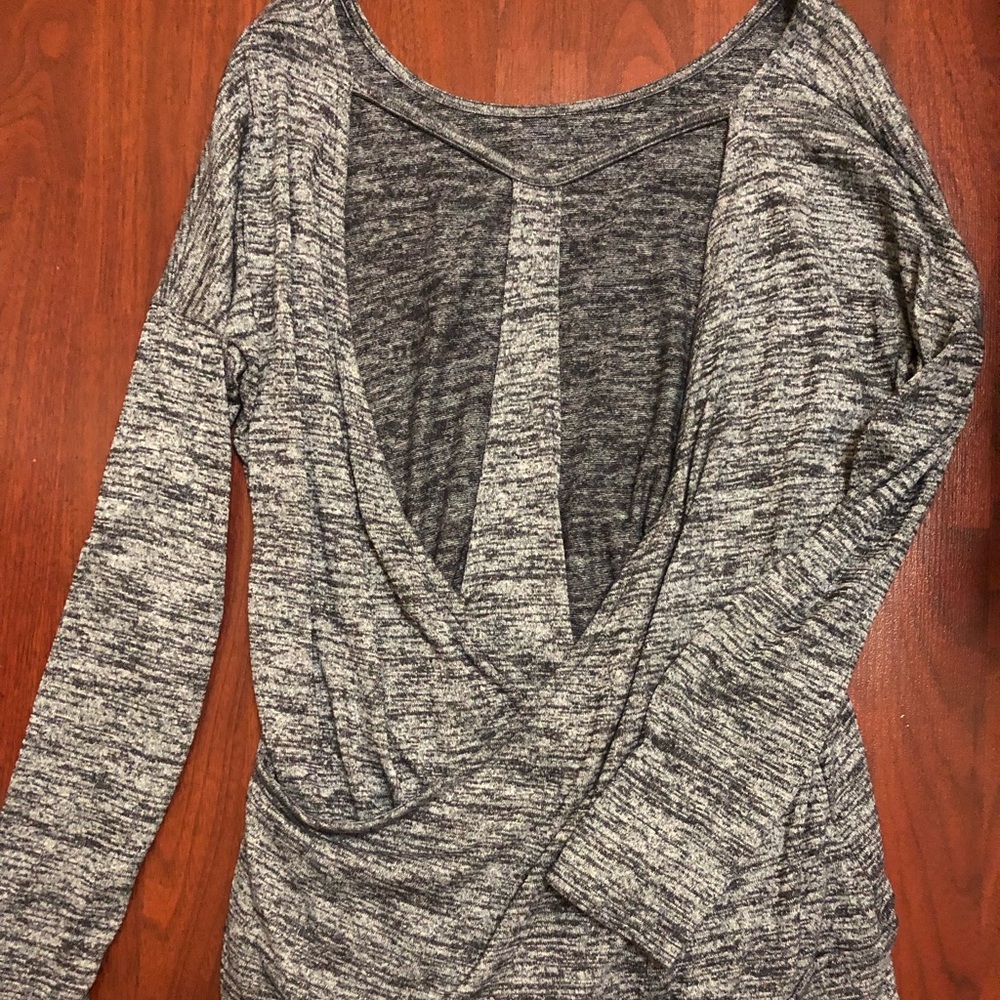 EUC ❤️❤️ Athleta Open Back Woven Yoga Top